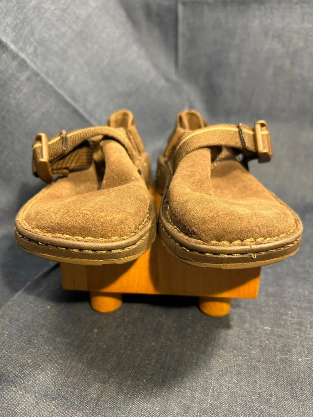 Chaco leather loafers slide in shoes